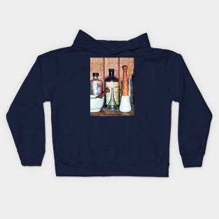 Pharmacists - Mortar and Pestle and Pestle Kids Hoodie